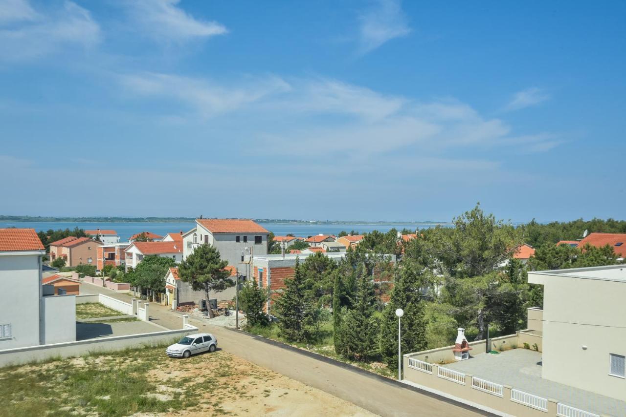 Apartments Sandrina Vrsi Exterior foto